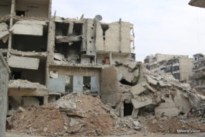 戦闘のため破壊されたシリア北部の都市アレッポ